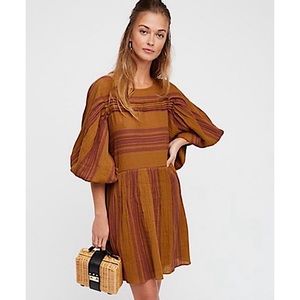 • Lily Mini Dress •